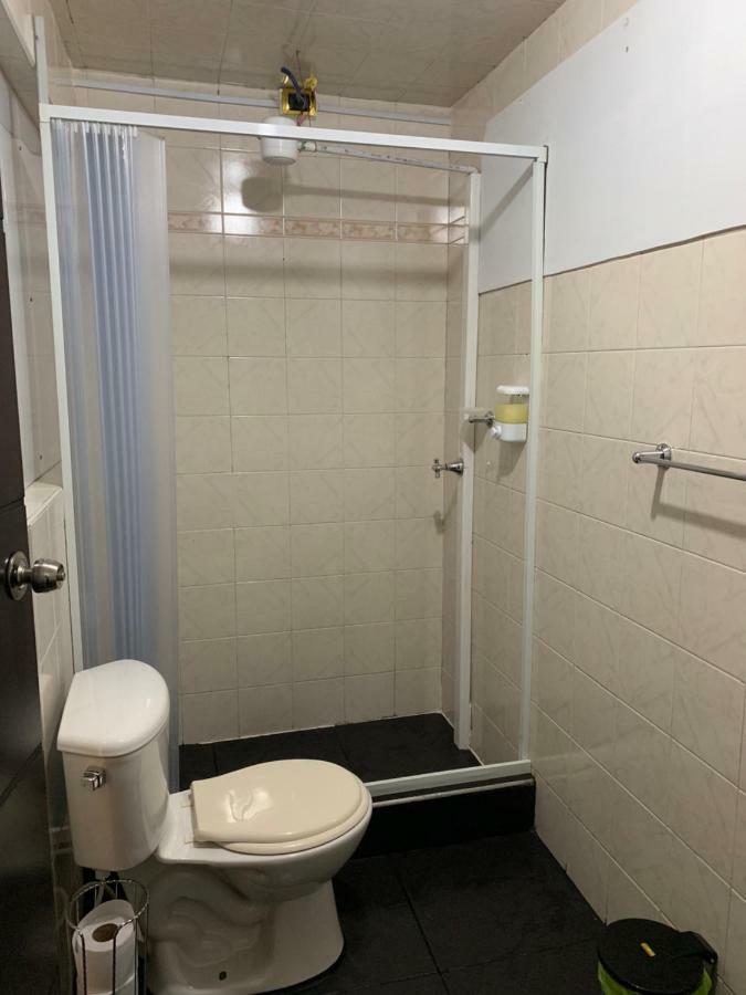 Hostal Top Tours *